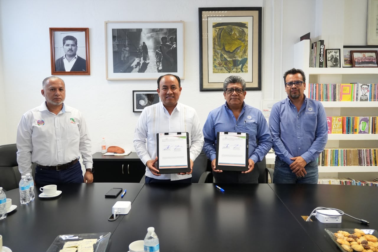 CECyTE Oaxaca y La Proveedora Escolar firman convenio en beneficio de la comunidad escolar